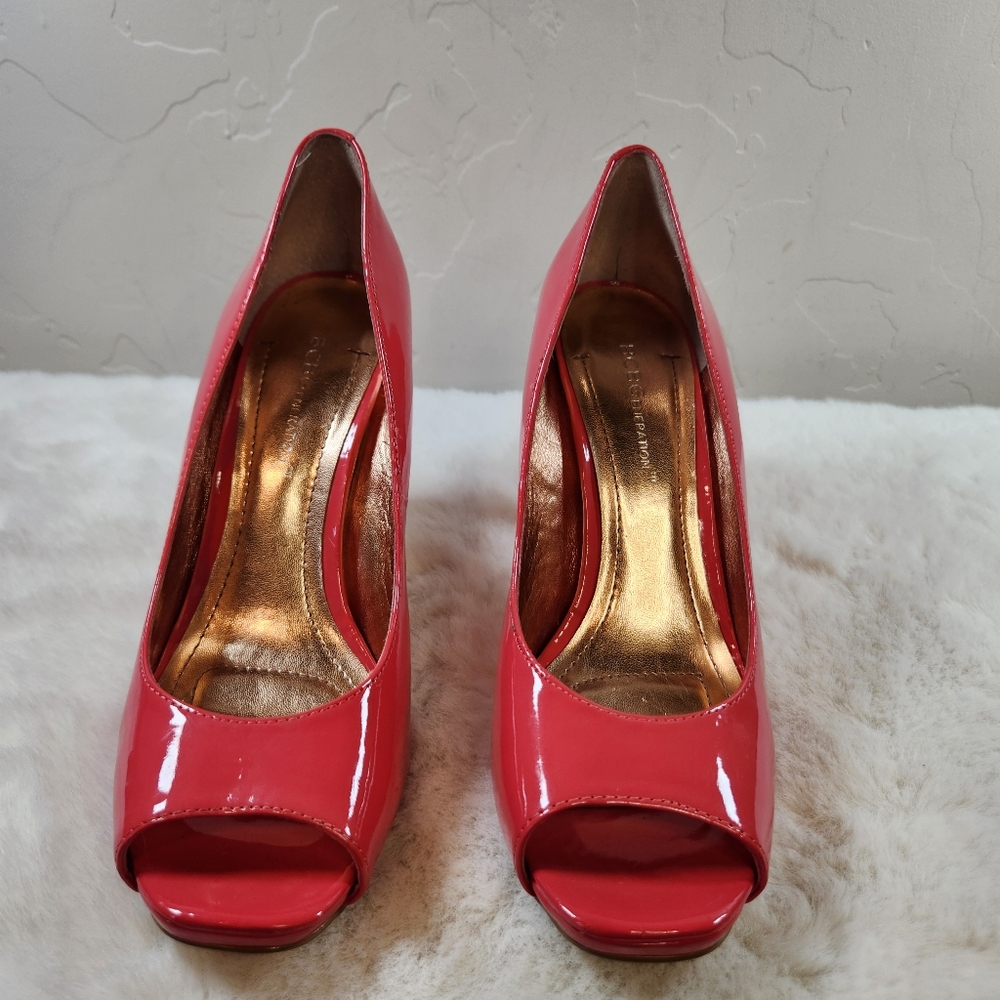 BCBG Coral Peep Toe Heels Pumps Size 6.5 M 4" Heel Faux Patent Leather - Picture 2 of 16
